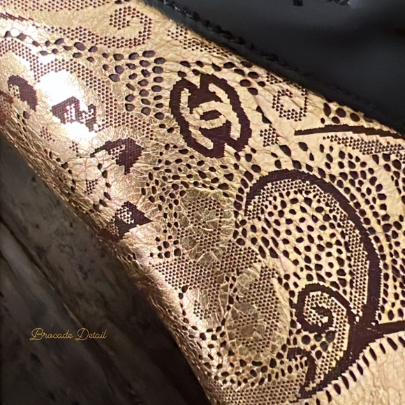 CHANEL VINTAGE THIGH BOOT - Picture 5 of 10